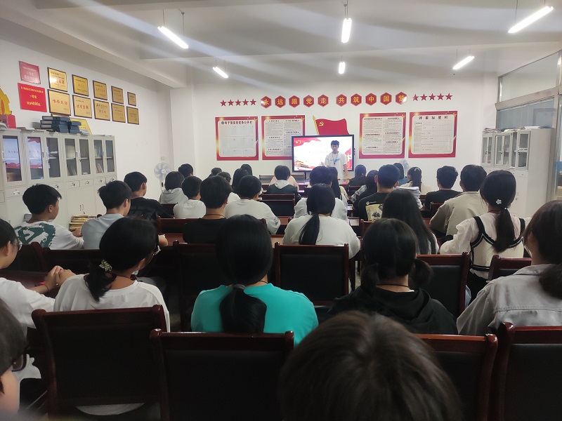 学生会大会1.jpg